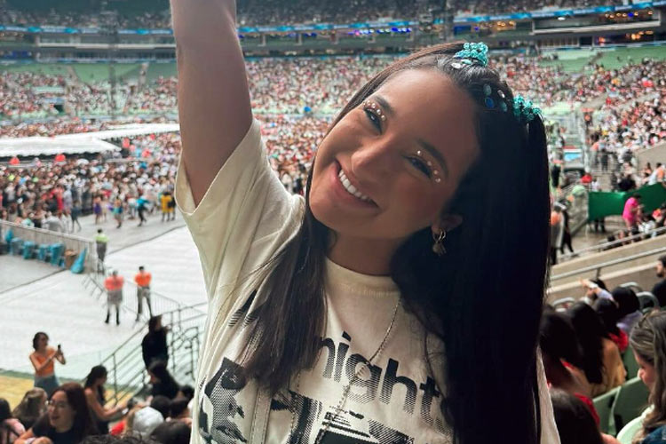 Morre influenciadora aos 19 anos após transplante de fígado