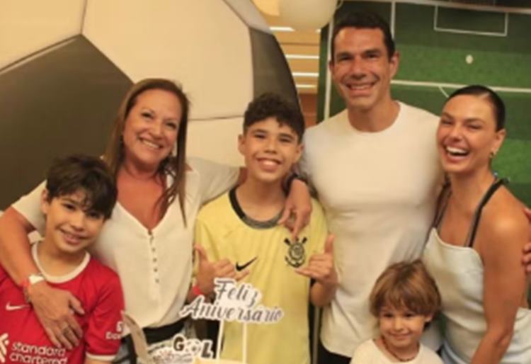 Isis Valverde faz homenagem para filho de Wanessa e Marcus Buaiz