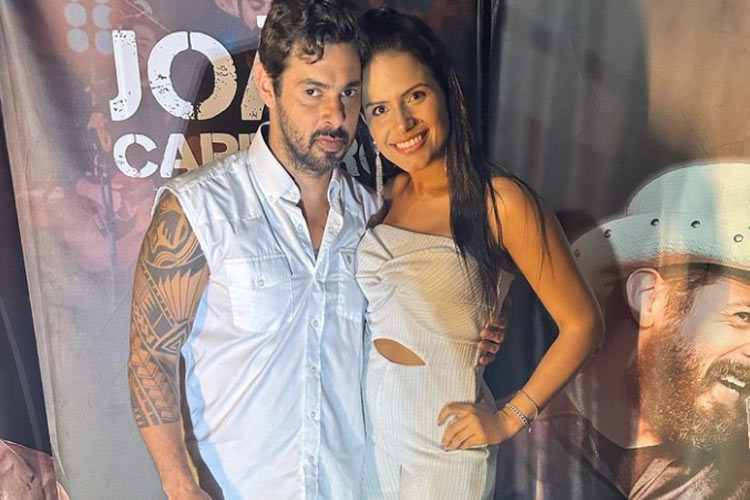 Esposa do sertanejo João Carreiro lamenta morte do cantor: ‘Minha vida me deixou’