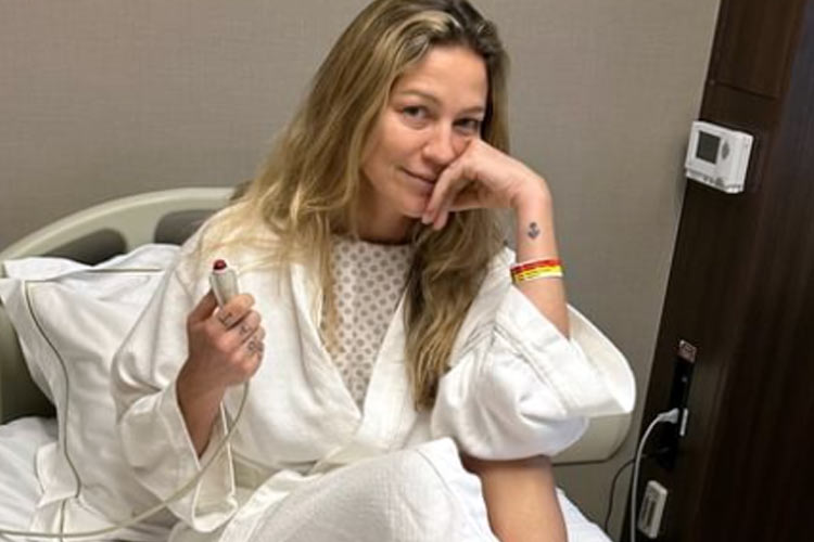 Luana Piovani compartilha foto no hospital e declara: ‘Melhor eu ficar sem me olhar no espelho’