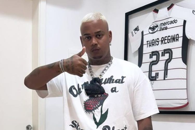 Cantor paralisa show e briga com policiais e seguranças, veja o motivo!