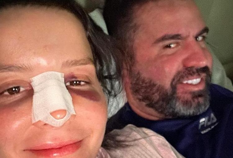 Após acidente, Maraisa é cuidada pelo namorado Fernando Mocó: ”Meu enfermeiro”