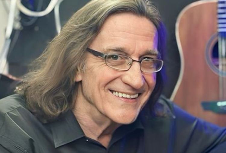 Morre cantor Edivan, da dupla com Gisele, aos 65 anos