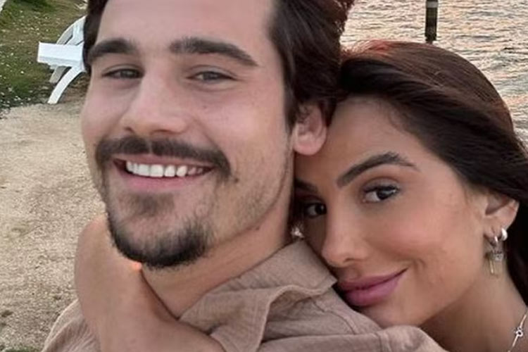 Internautas apontam indireta da ex de Nicolas Prattes em meio a rumores sobre o affair do ator com Sabrina Sato