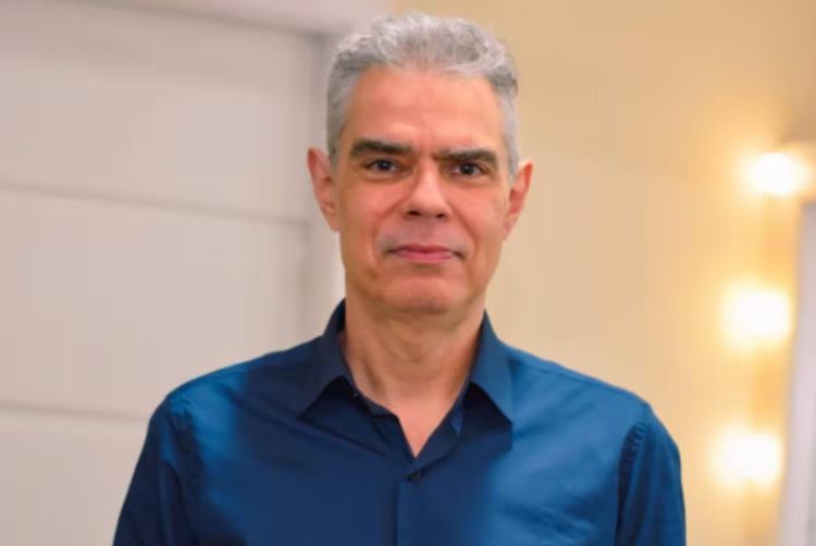 Nizo Neto, filho de Chico Anysio, clama por oportunidade de trabalho