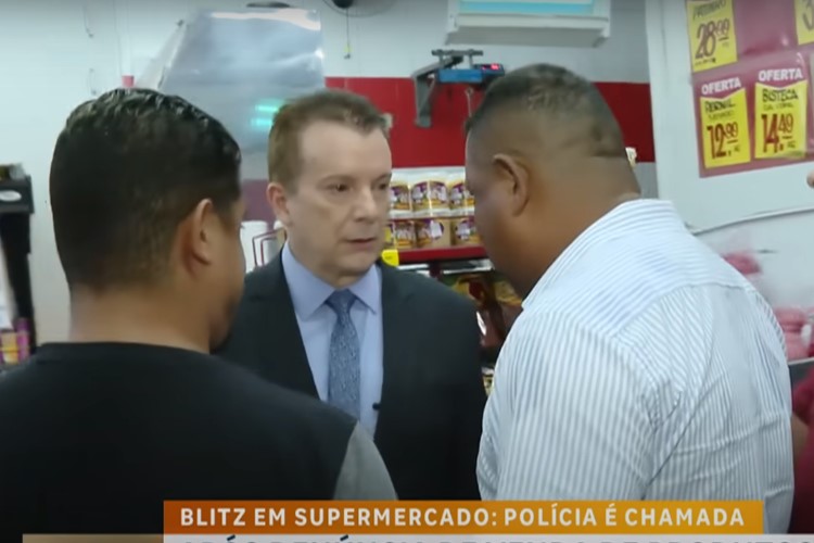 Celso Russomanno sofre ameaça e quase é agredido durante fiscalização em mercado