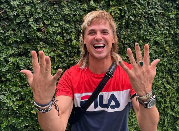 Daniel Erthal mostra caracterização para trabalho como ator após viralizar como ambulante