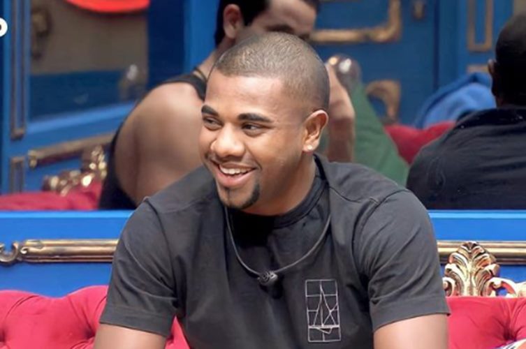 Consumo de álcool por parte de Davi no BBB24 preocupa: “Pode tirar o prêmio”