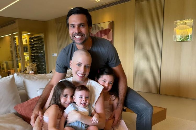 Fabiana Justus recebe alta de hospital e comemora: “Obrigada, meu Deus”