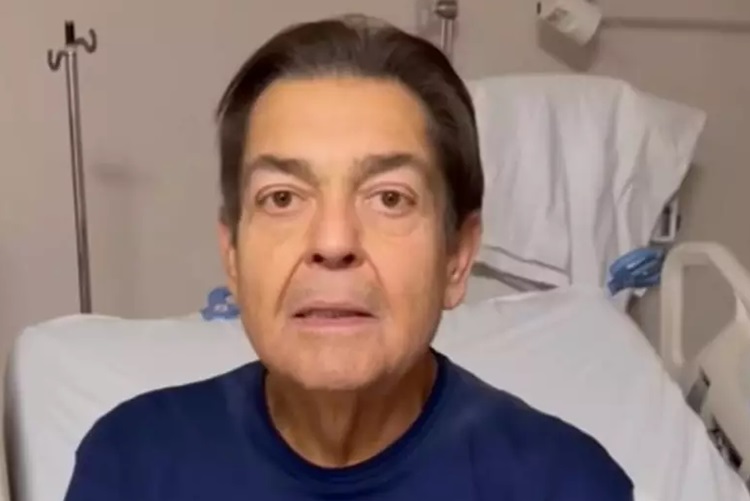 Faustão recebe alta hospitalar após ficar 54 dias internado