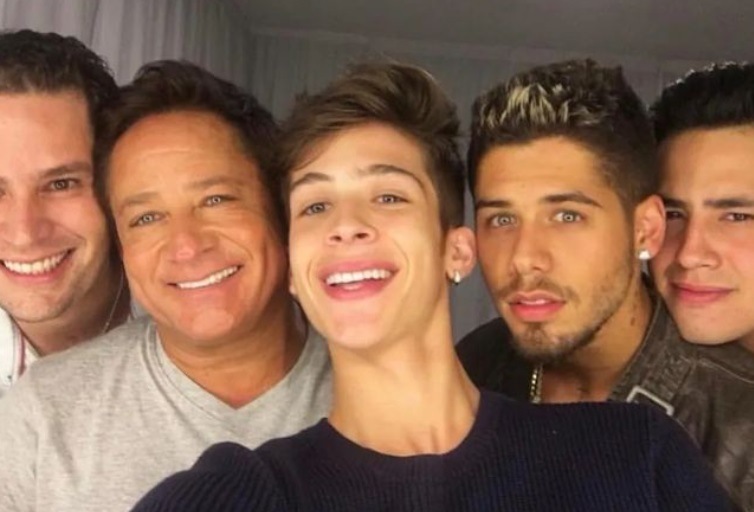 Sertanejo Leonardo posa com filhos e beleza dos herdeiros chama atenção: “Genética boa”
