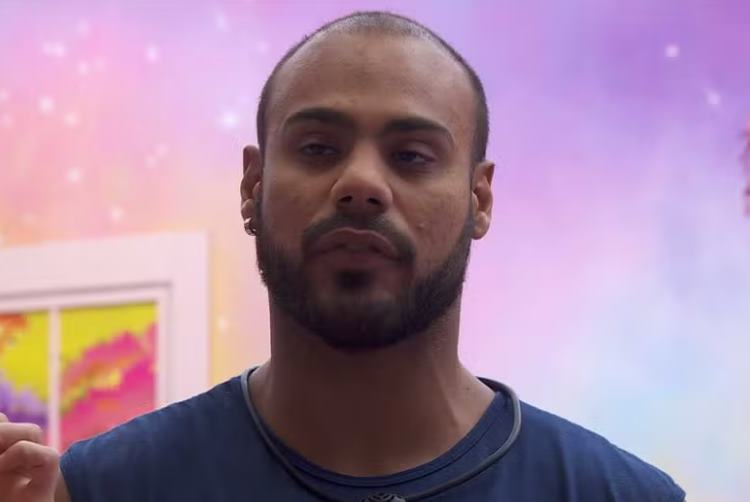 Alane, do BBB24, fala sobre brother e Marcus Vinicius rebate: ”Isso é muito sério”