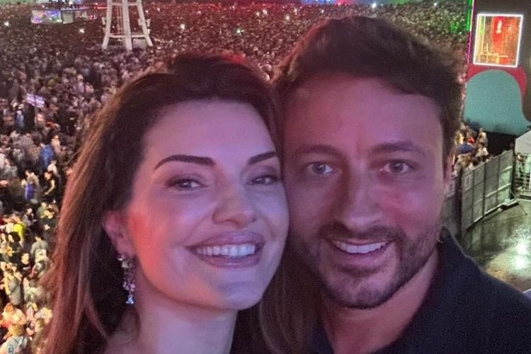 Discreta, atriz Mayana Neiva se declara para seu novo amor