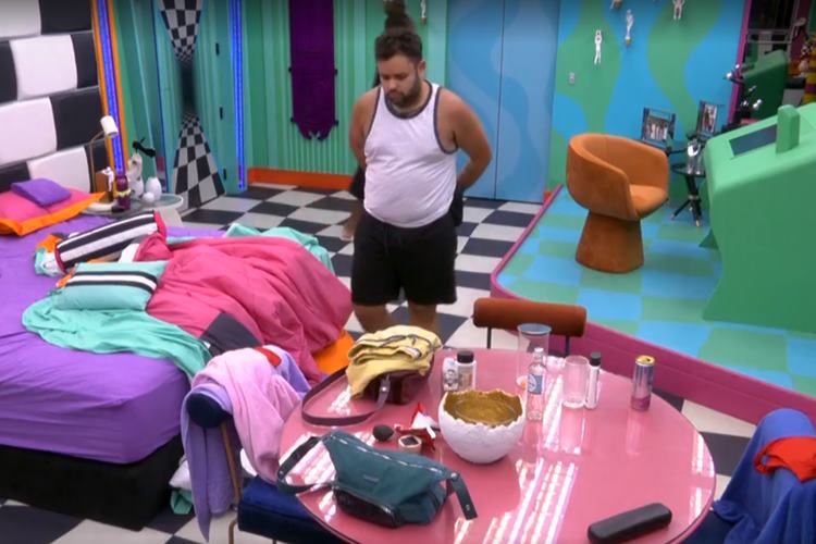 Após briga com MC Bin Laden no BBB24, Michel dispara: ”Tô muito mal”