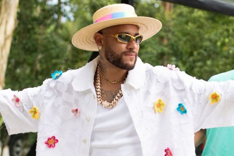 Neymar completa 32 anos e publica: “Celebre a vida”
