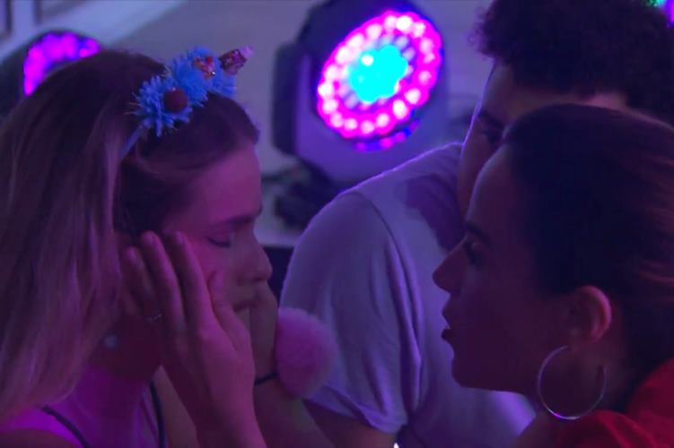 BBB24: Yasmin desaba em lágrimas na festa do reality: “Eu só errei”