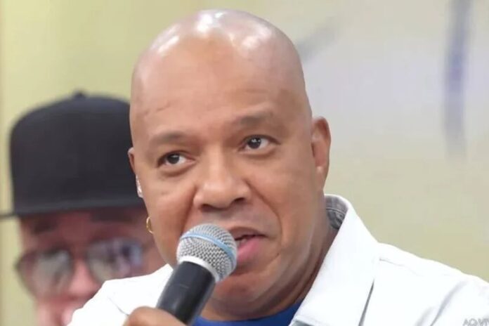 Cantor Anderson Leonardo, do Molejo