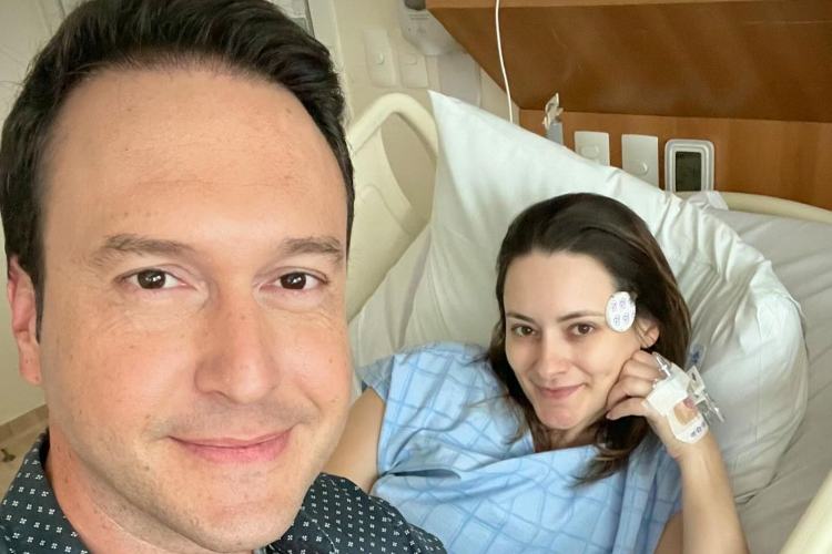 Eduardo Ribeiro, jornalista da Record, desabafa após esposa passar por cirurgia: “Deus é extraordinário”