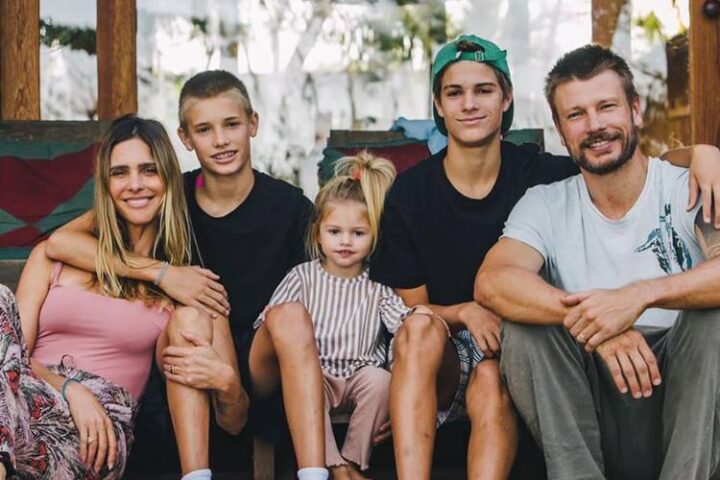 Fernanda Lima e Rodrigo Hilbert com os filhos