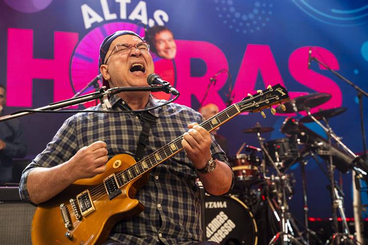 ‘Altas Horas’ exibe especial Os Paralamas do Sucesso