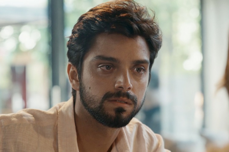 Renascer: José Venâncio leva facada de quem mais confiou e lamenta traição