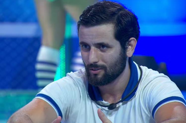 BBB24: Matteus desabafa após briga com Davi: “não preciso estar me arrastando”