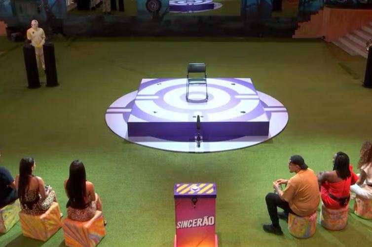 BBB24: Fumaça no rosto, troca de farpas e discussões marcaram a noite do ‘Sincerão’