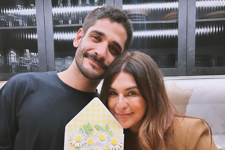 Victor Sampaio, noivo de Fernanda Paes Leme, mostra rostinho de Pilar: “Feliz dia”