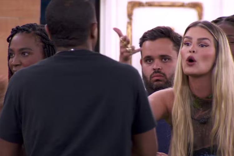 BBB24: Yasmin e Leidy Elin partem para cima de Davi após o ‘Sincerão’