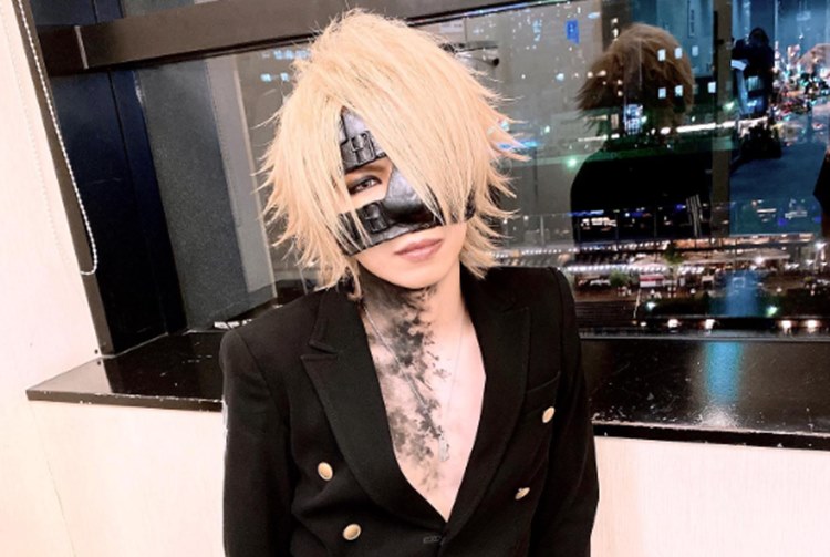 Morre REITA, baixista da banda The GazettE, aos 42 anos