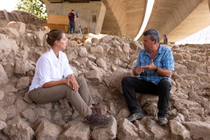 Documentário Salomão do Auge à Queda Documentário Salomão do Auge à Queda