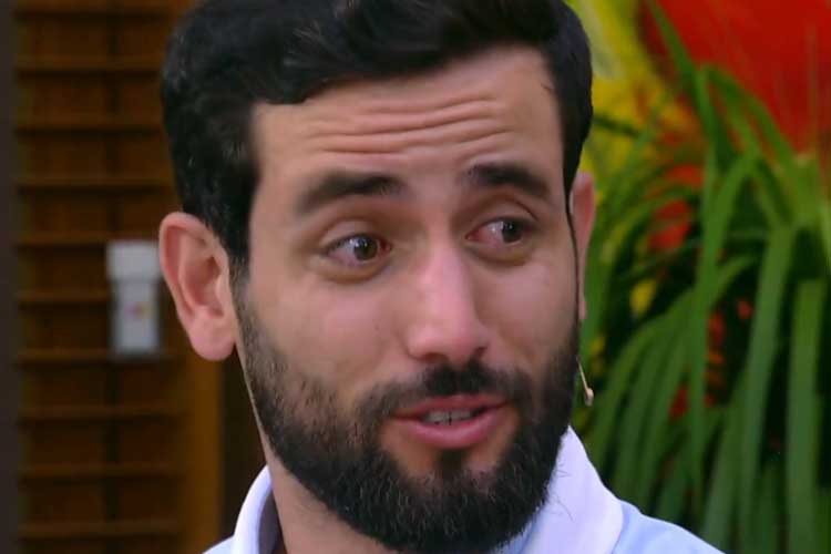 No ‘Mais Você’, Matteus não segura as lágrimas e se emociona após receber presente especial