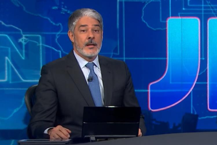 William Bonner faz anúncio e se despede do JN