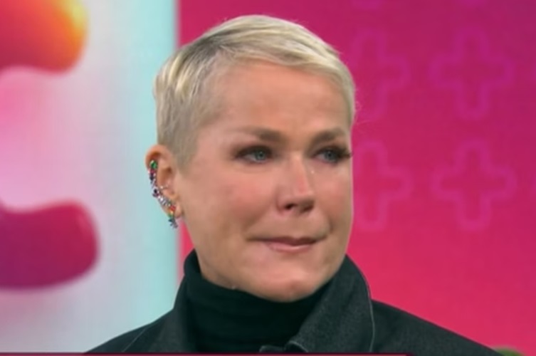 Xuxa Meneghel perde processo e terá de indenizar deputada Carla Zambelli