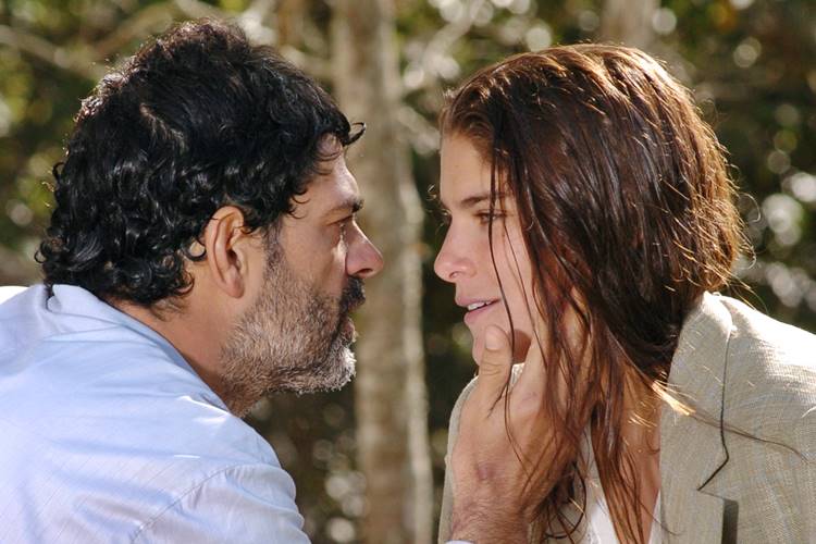 Alma Gêmea: Rafael se convence de que Serena é a reencarnação de Luna