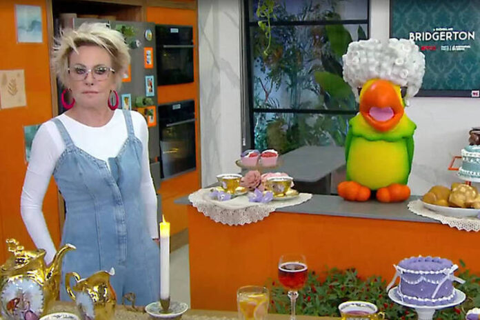 Ana Maria Braga e Louro Mané no estilo Bridgerton