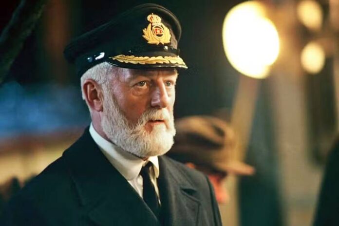 Bernard Hill interpretou o capitão do Titanic