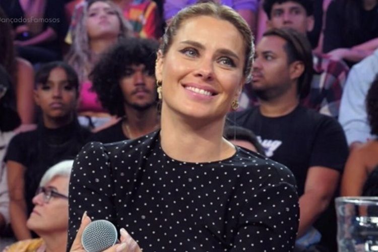 Carolina Dieckmann expõe bastidores do Domingão, na Globo, e conta: “Quase chorei”