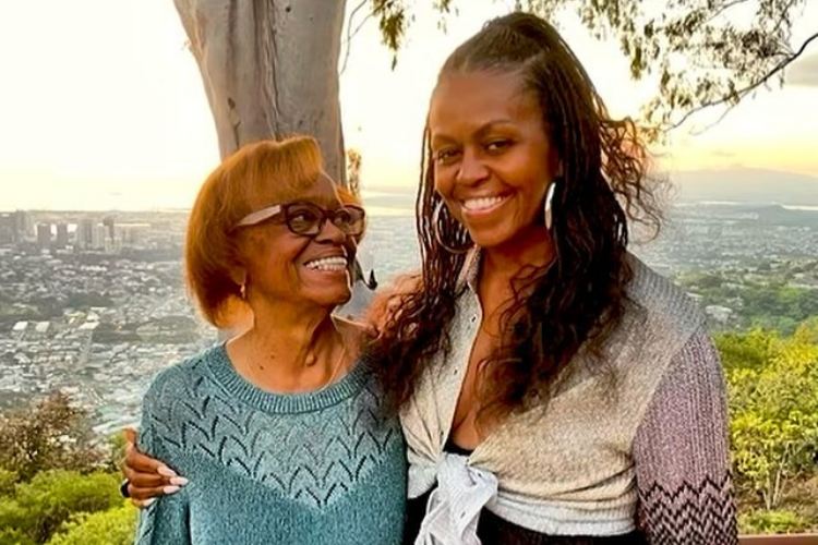 Marian Robinson, mãe de Michelle Obama, morre aos 86 anos: “Era a minha base”
