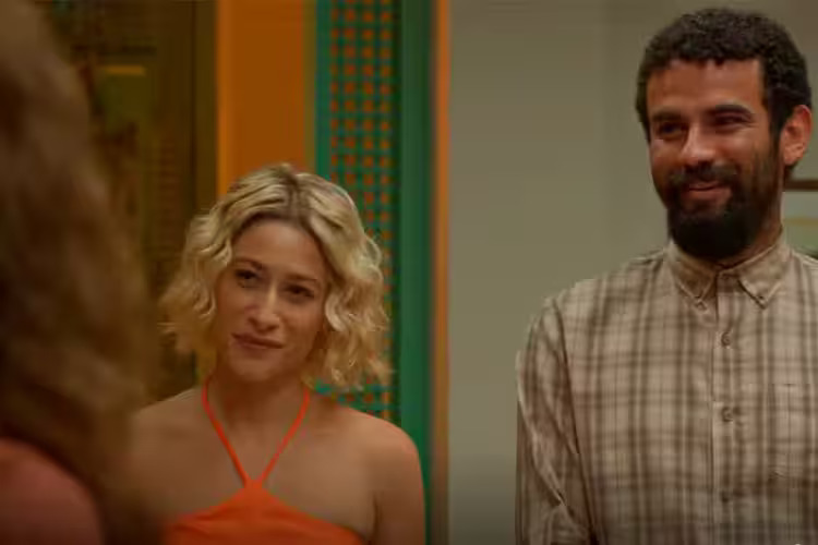 No Rancho Fundo: Zefa Leonel decide liberar casamento de Blandina e Zé Beltino, mas impõe condição