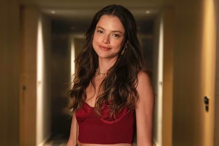 Agatha Moreira, protagonista de ‘Mania de Você’, renova contrato com a Globo