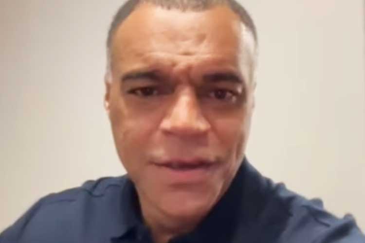 Denilson emociona ao fazer desabafo após perda: ‘Sem entender