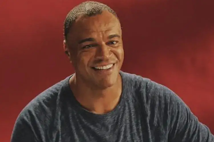 Band já trabalha com possível data para estreia do programa de Denílson no canal