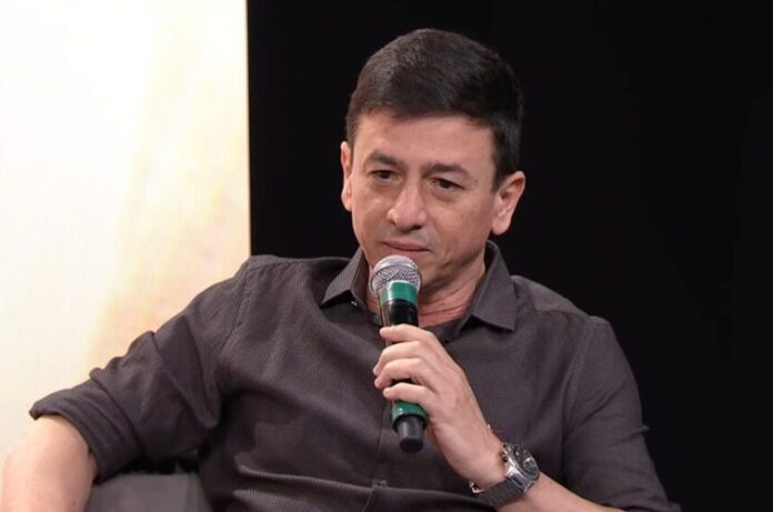 Diretor Carlos Aleixo