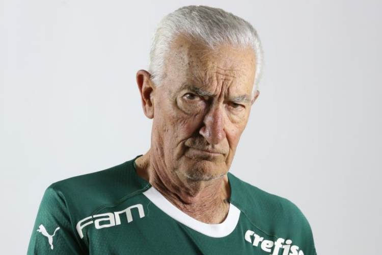 Dudu, ex-volante e ídolo da Academia do Palmeiras, morre aos 84 anos