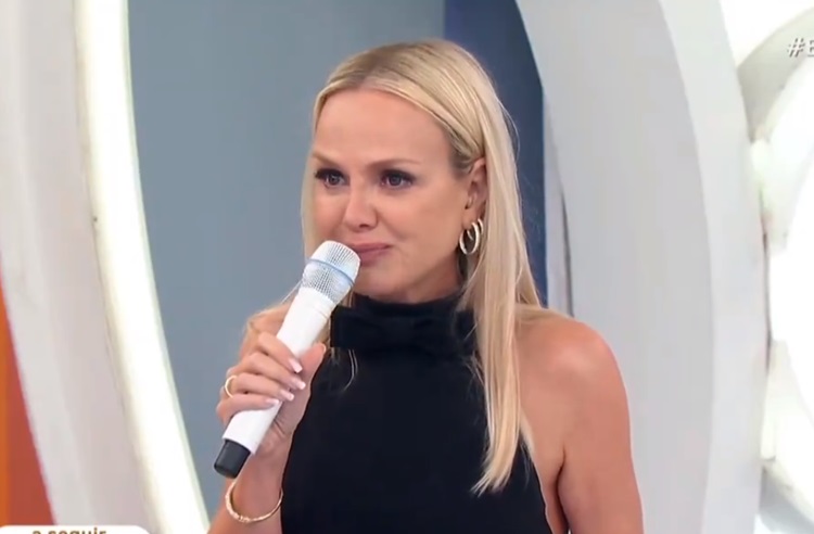 Eliana chora ao iniciar despedida de programa no SBT: “sou muito grata”