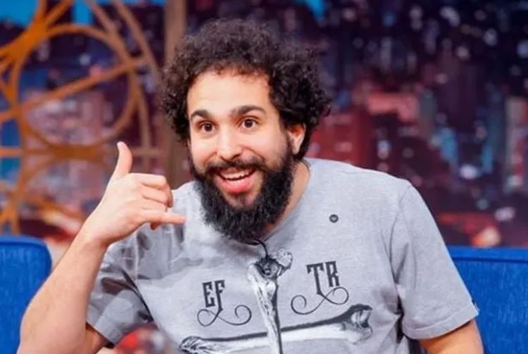 Murilo Couto se casa com com famosa influenciadora: “chorei demais”