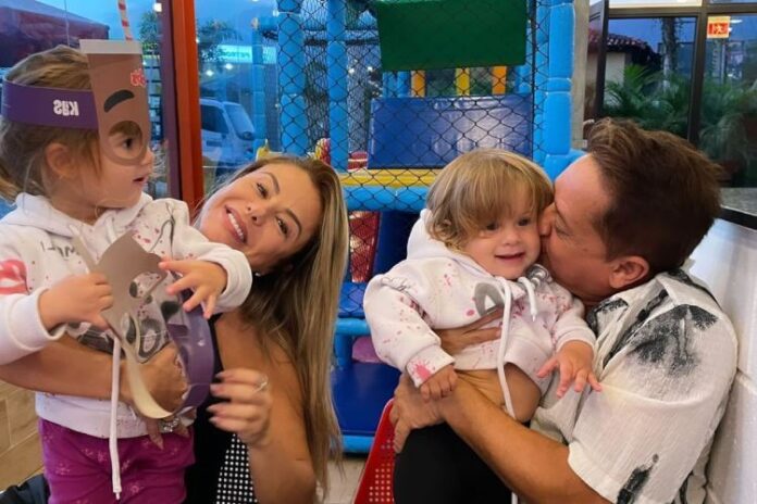 Poliana Rocha , Leonardo, Maria Alice e Maria Flor (Reprodução; Instagram)