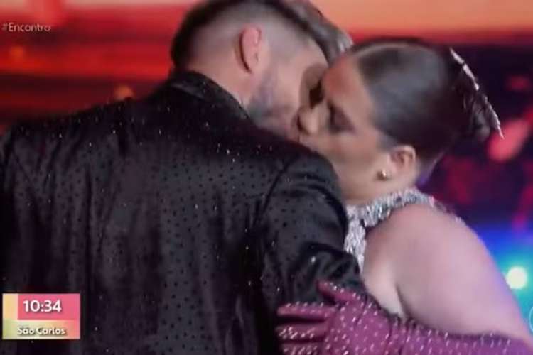 Essa foi a reação do marido de Tati Machado após ela beijar professor no Domingão