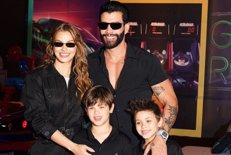 Gusttavo Lima e Andressa Suita celebram aniversário dos filhos